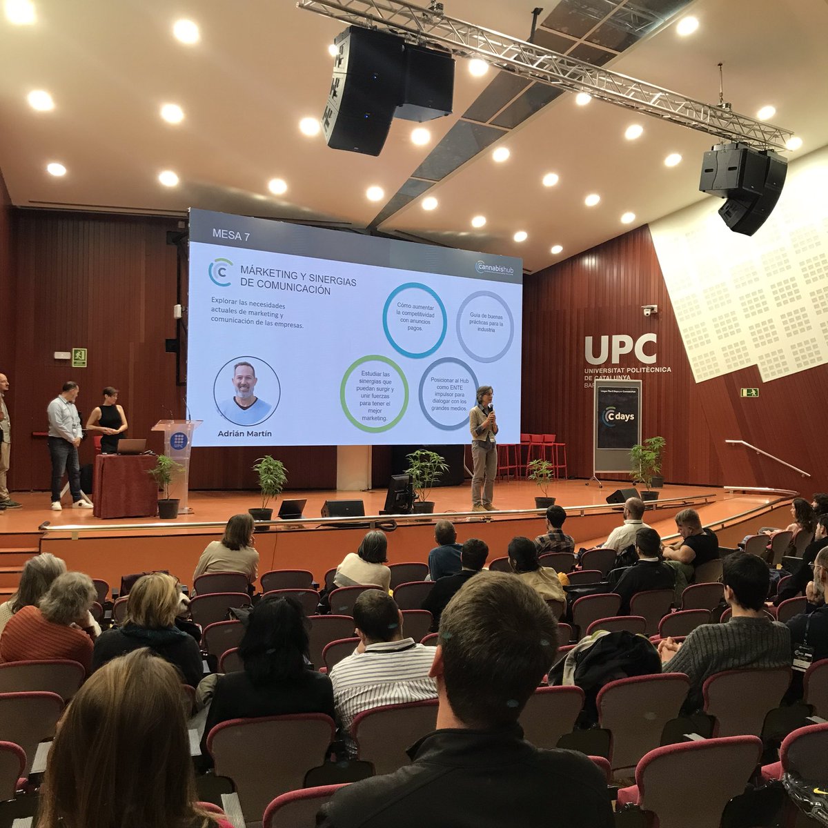 fundacioncanna's tweet photo. Jornadas de trabajo del sector. Puesta en común en #cdays. 
@CannabisHubUPC https://t.co/pg0wB2dHiH