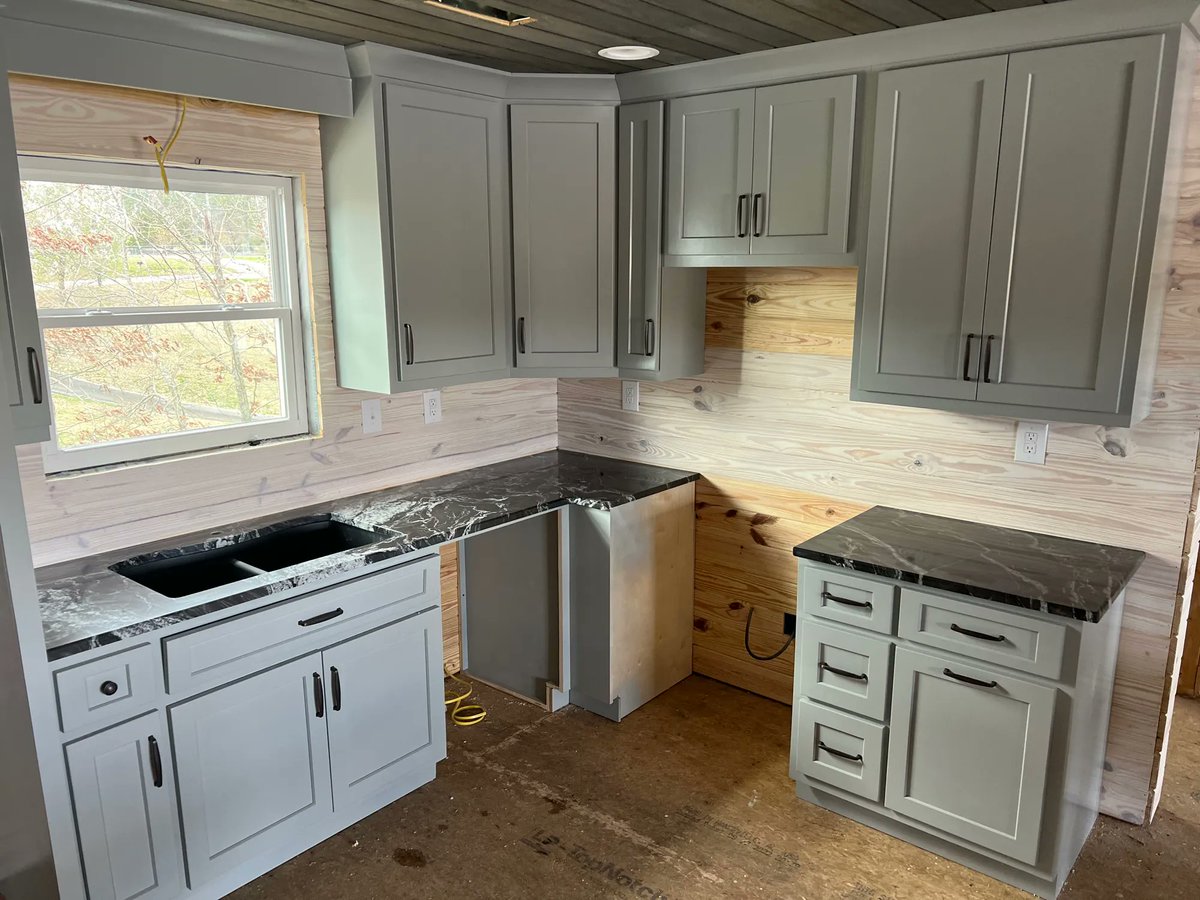 AndCabinet's tweet image. Some beautiful black forest granite for some of our friends here on Smith Lake! 

No appointment is necessary to visit our showroom and stone yard to view slabs! 

Countertop and Cabinet 
6210 County Rd 222
Cullman, Al 
2567354490
buff.ly/3yplVVr
#granitecounter…