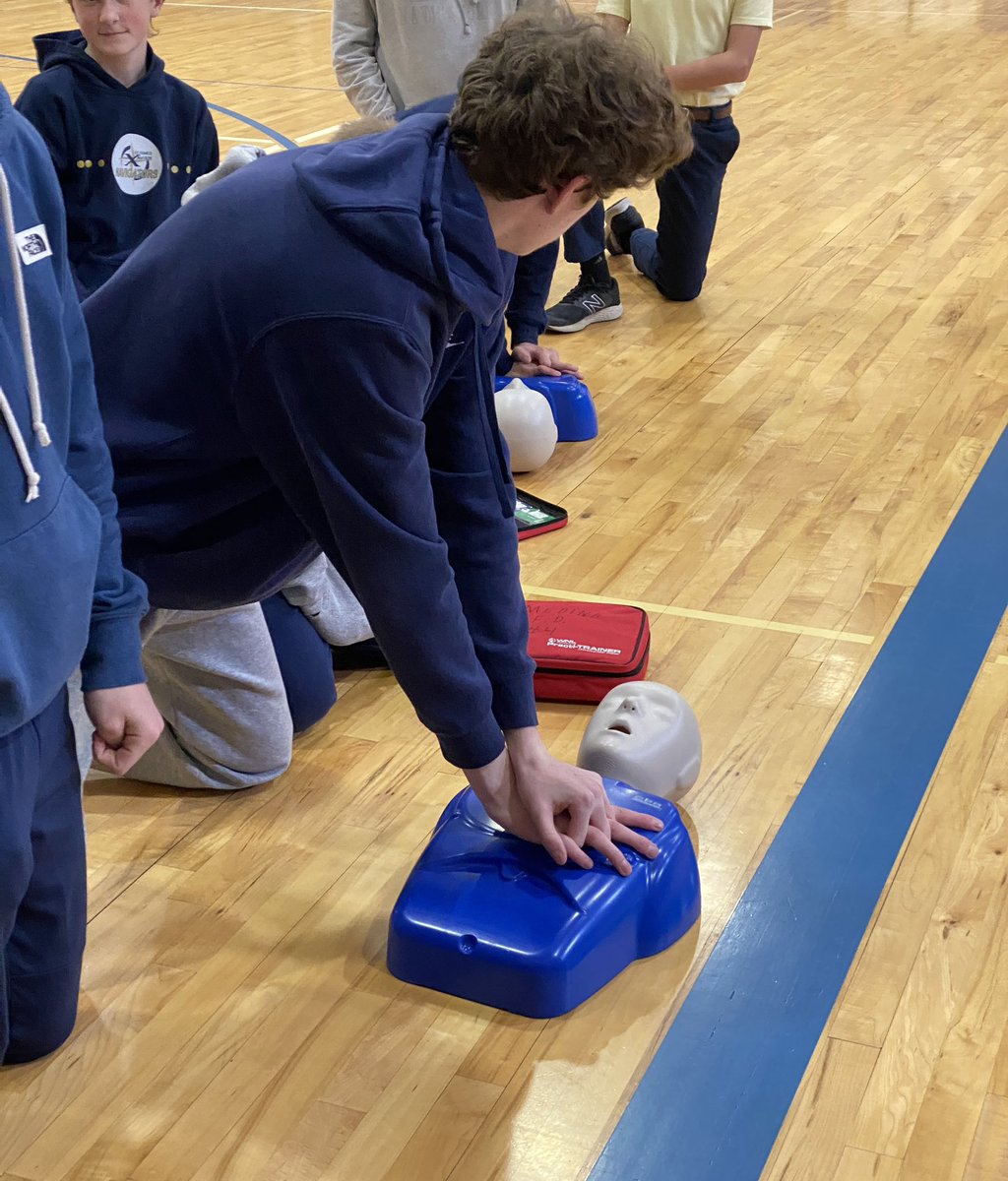 fun_in_physed's tweet photo. The 8th graders @SFX_Medina got a hands on lesson to wrap up their CPR/First Aid unit. #heathed https://t.co/LsKMc6oS3l