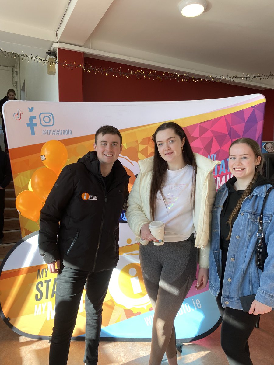 The iRadio iTeam are checking out all the courses on offer @GccFurtherEd which is centrally located in Galway City 📚 These courses are a great option for you to progress to universities and apprenticeships nationwide 🤓👷