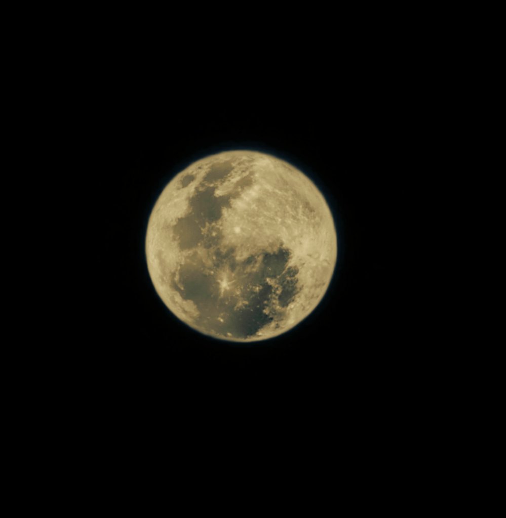 Cantik bulan malam Nisfu Syaaban