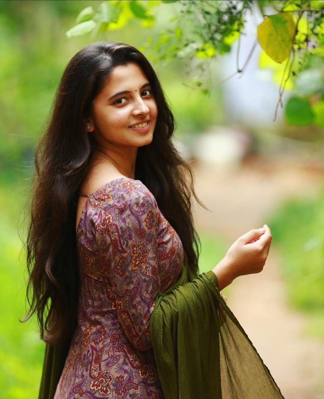 FqnkPBXagAAoZiZ?format=jpg&name=large