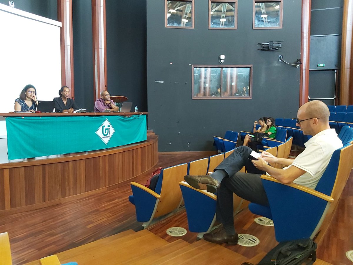 PhilippeBouba's tweet photo. Ce matin, j'ai représenté à l'@univguyane, ma délégation #ESR au séminaire de #Minea : "Territoires, Population et Covid-19 en 🇬🇫" 1 ère communication : @amiri_linda sur l'histoire de santé en Guyane à partir du XIXème siècle ➡️ @EuropeEnGuyane @CTdeGuyane https://t.co/499EPaimAT