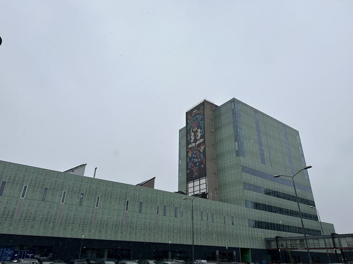 Te gast bij #service om casus te behandelen en studenten warm te maken voor het vak Bouwmanagement. Liefst bij <a href="/stevensvandijck/">Stevens Van Dijck</a> natuurlijk.