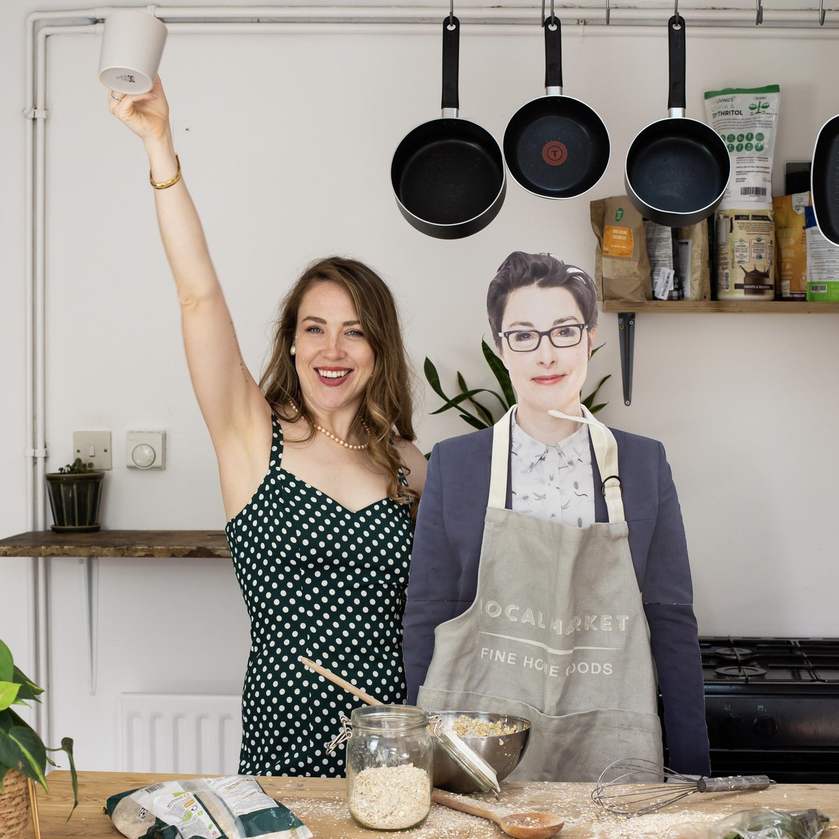 In PurSUEt tweet media