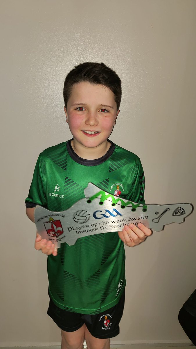 daz_mcc's tweet photo. Two trainers of the week u9 and u8 well done boys 💚🖤 #upthepaddies @Paddies1906 https://t.co/eYjr58HKBe