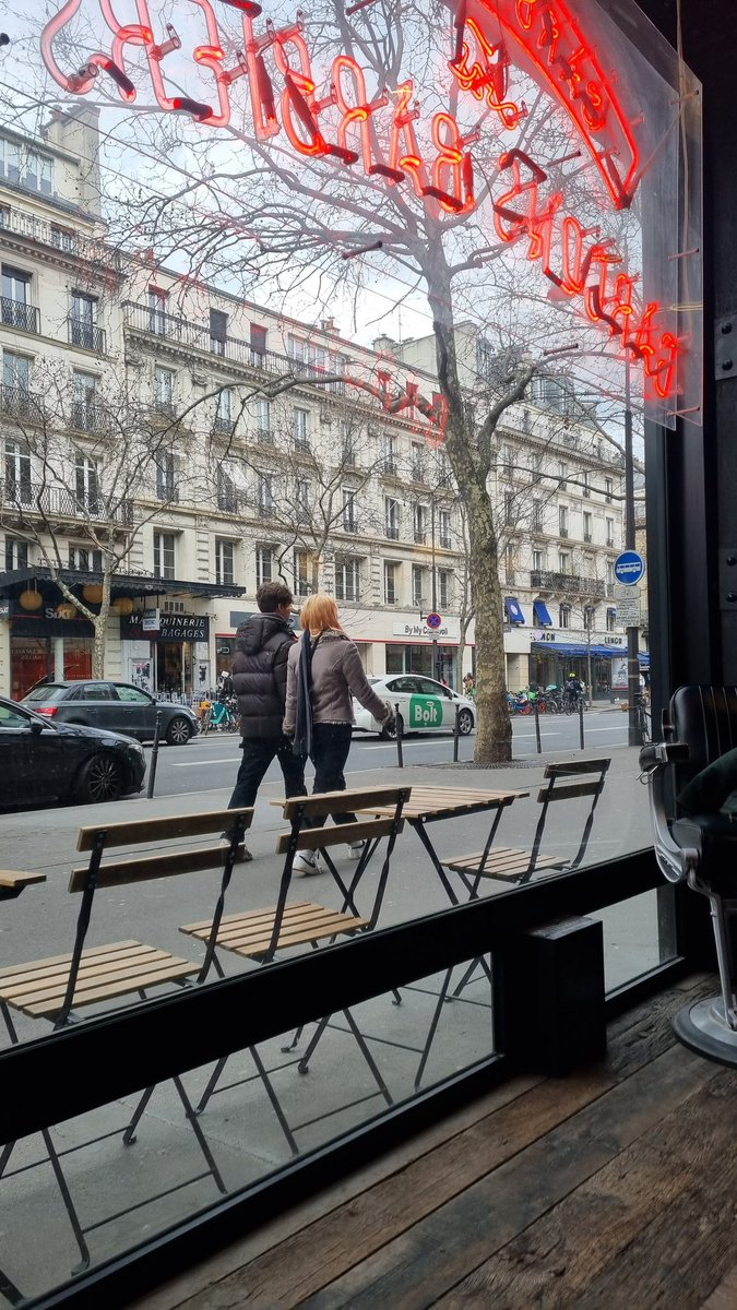KRAIDENOFF's tweet photo. Haircut time 🔥 #lesgarçonsbarbier #Paris https://t.co/8xYPOAlJ1k