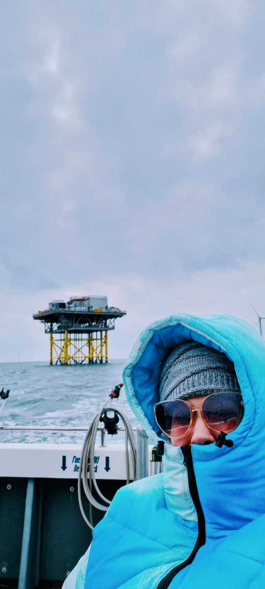 LauraMakesMagic's tweet image. In the interim I've just been using up all my energy on my art course, and I'm really loving it! Yesterday I made these sketches of the wind farm where I live as practice learning watercolours