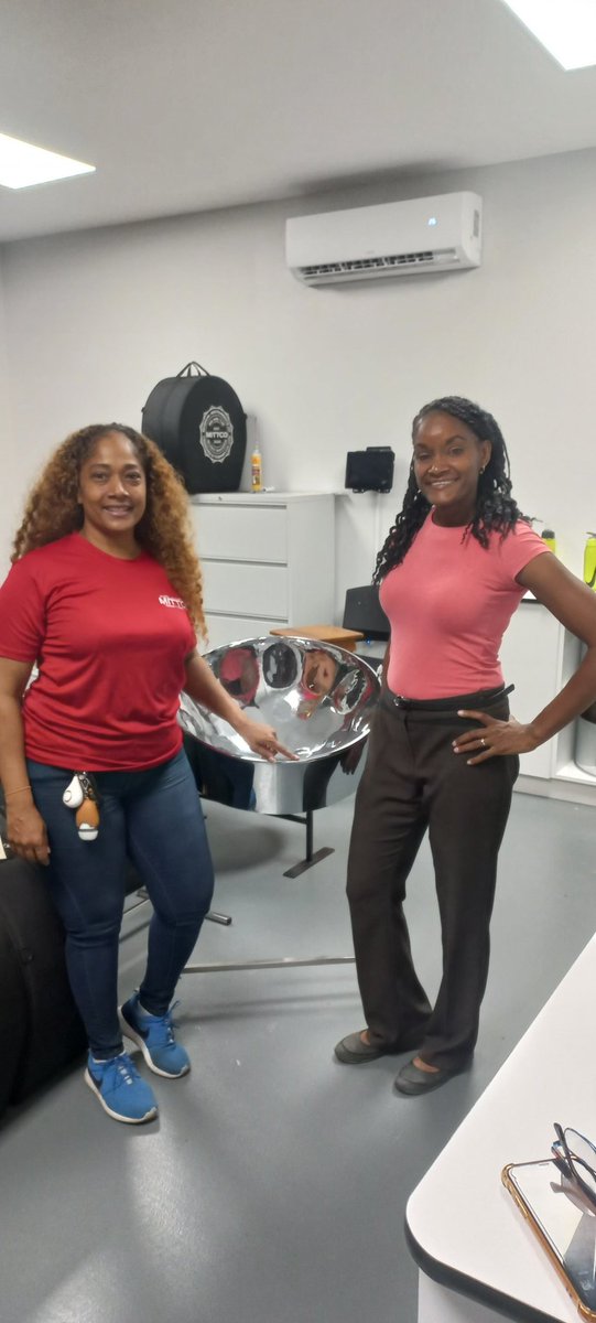 Cindykrose's tweet photo. The Twinny from Pamberi. Beautiful trip down Memory Lane! #steelpanmusic #TrinidadandTobago #panorama 🇹🇹 @TriniTweets https://t.co/J75RNx0DQW