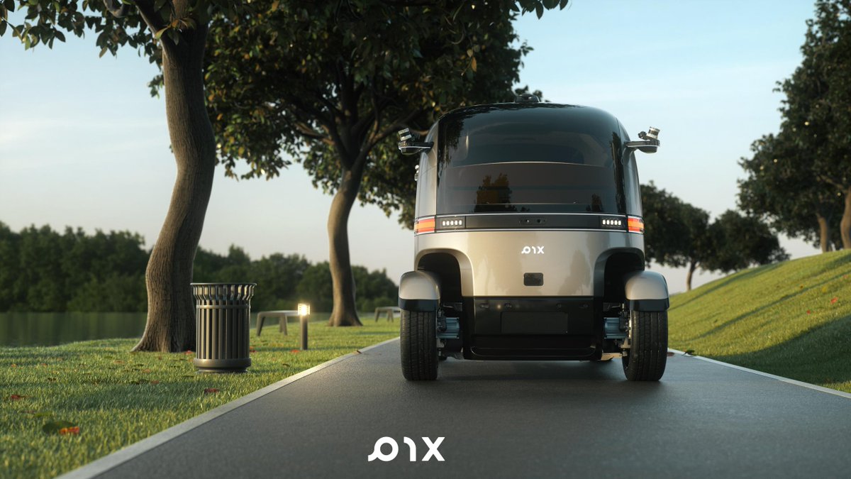 thepixmoving's tweet photo. Which good spot could #MovingSpace run in? Parks! With their winding paths and verdant surroundings, are naturally ideal. Useful as a mode of short-distance transportation within the park.

#parks #lake #chill https://t.co/WRVQ7yfF2D