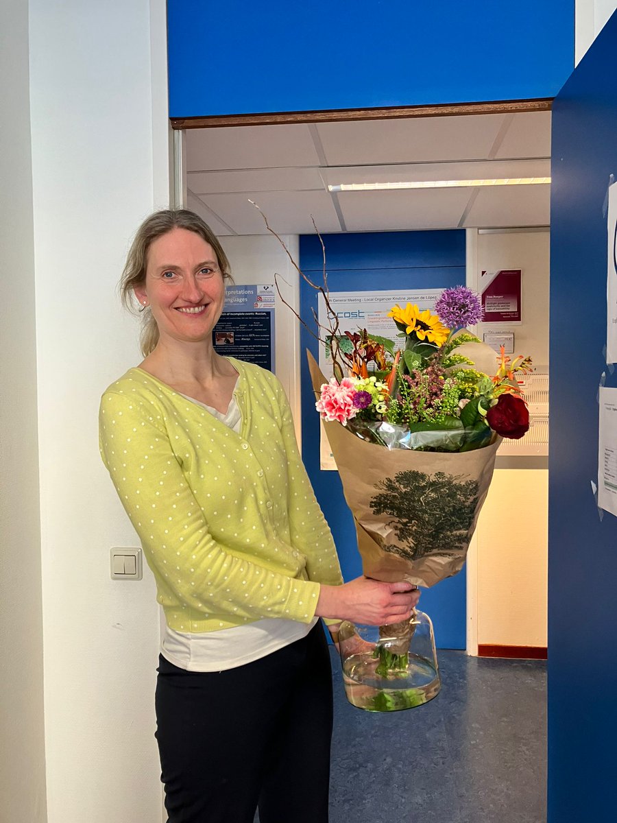 BALAB Groningen (@balab_rug) on Twitter photo We're all incredibly happy and proud that BALAB PI <a href="/merel_keijzer/">Merel Keijzer</a> won the Ammodo Science Award for fundamental research! 🎉
You can read an interview with Merel about language as a form of therapy here! rug.nl/let/onze-facul…
<a href="/univgroningen/">University of Groningen</a> <a href="/FacultyofArtsUG/">Faculty of Arts - University of Groningen</a> We're all incredibly happy and proud that BALAB PI <a href="/merel_keijzer/">Merel Keijzer</a> won the Ammodo Science Award for fundamental research! 🎉
You can read an interview with Merel about language as a form of therapy here! rug.nl/let/onze-facul…
<a href="/univgroningen/">University of Groningen</a> <a href="/FacultyofArtsUG/">Faculty of Arts - University of Groningen</a>