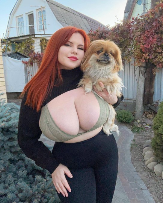 Do you have a pet??? https://t.co/5KSLksl5zm