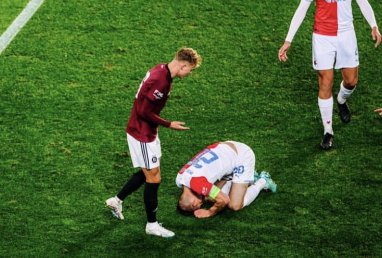 pr1893's tweet photo. Same vibes 🥷 https://t.co/B4i17OcaWk