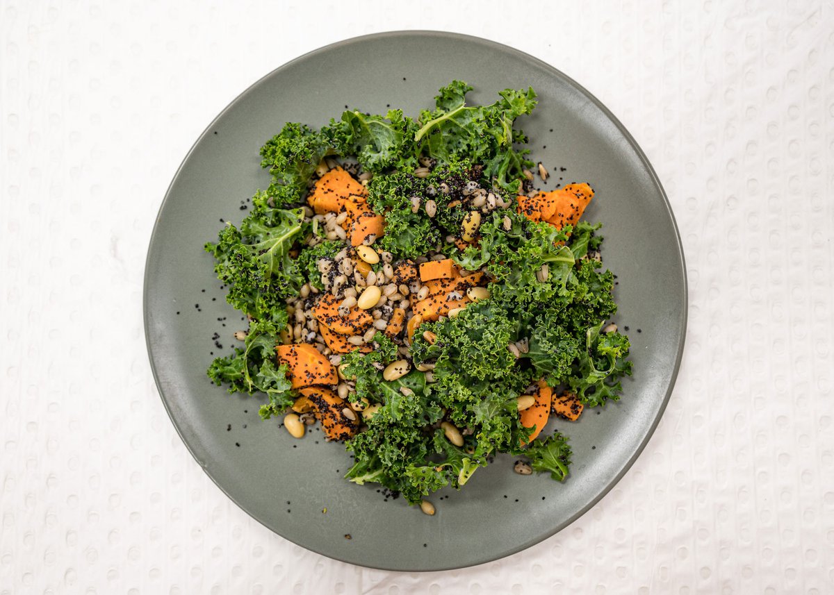 Nottingham Research (@uonresearch) on Twitter photo This salad is out of this world! @uniofnottingham and <a href="/UniofAdelaide/">Uni of Adelaide</a> researchers have created a nutritious salad from ingredients that can be grown on a spacecraft, to help keep crews healthier and happier on deep space missions.
➡️bit.ly/3YogSSd
#WeAreUoNResearch This salad is out of this world! @uniofnottingham and <a href="/UniofAdelaide/">Uni of Adelaide</a> researchers have created a nutritious salad from ingredients that can be grown on a spacecraft, to help keep crews healthier and happier on deep space missions.
➡️bit.ly/3YogSSd
#WeAreUoNResearch
