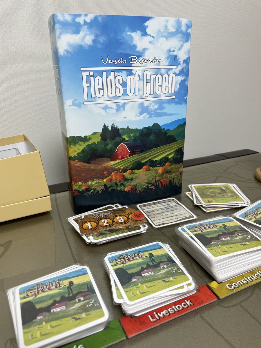 BoardGameBang's tweet image. Ah! Finally some warm weather.🌞With flowers in bloom, we decided to play some nature-themed games. 

First, an old favorite, #FieldsOfGreen🚜 from @ArtipiaGames

Afterwards, we learned #Renature🌳 from @pegasusspiele and the famous duo, Kramer &amp;amp; Kiesling.

#boardgames #보드게임