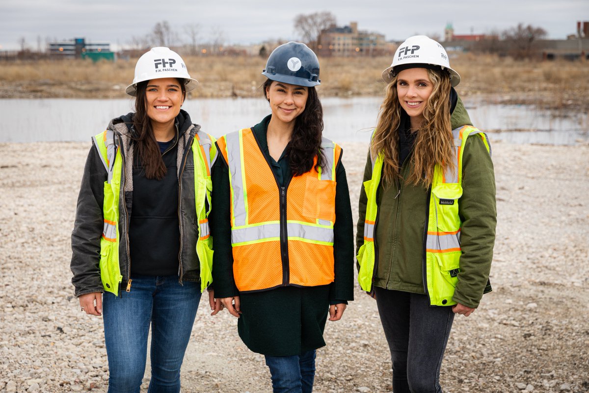 We're proud to celebrate Women in Construction Week with our construction partners at Sterling Bay! Meet the crew managing the Lincoln Yards South infrastructure projects. #WICWeek #BuildWithPaschen