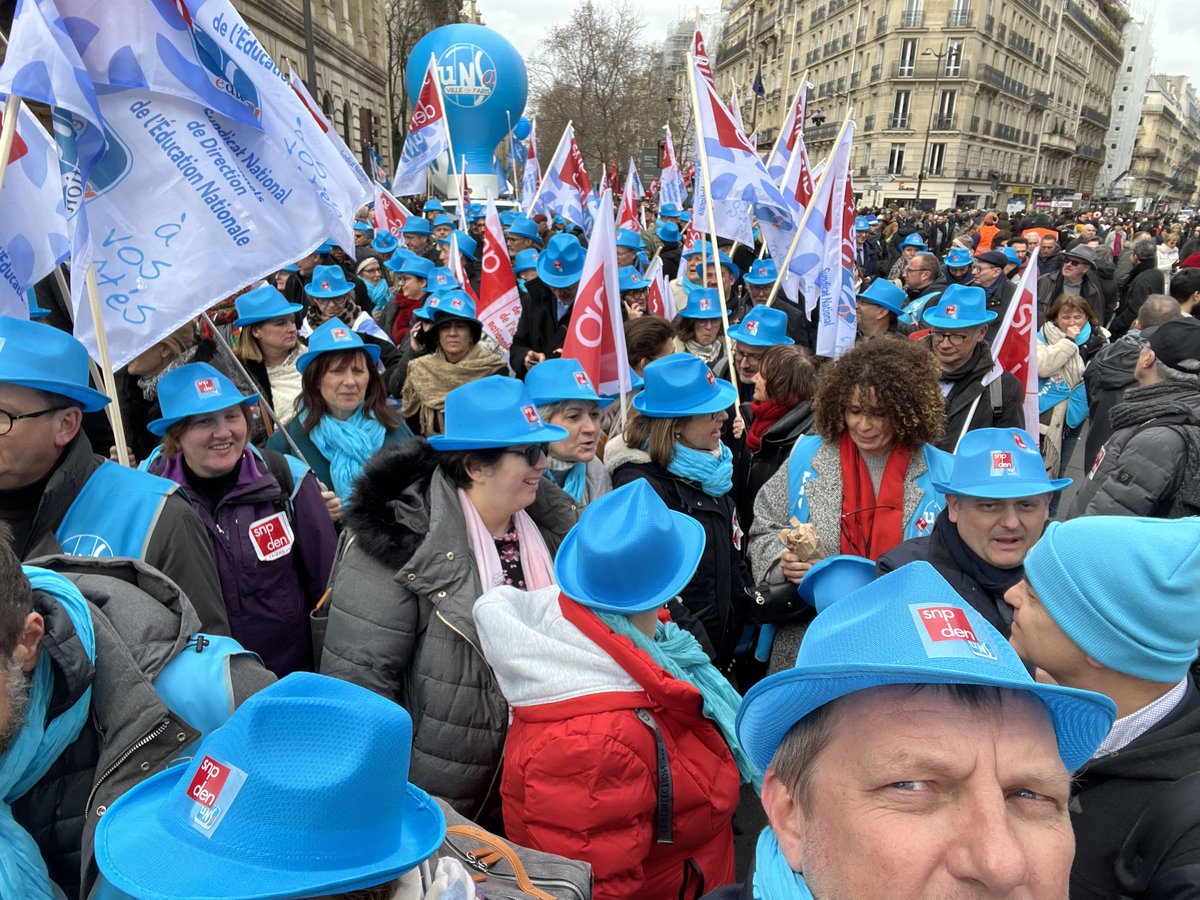BrunoBobkiewicz's tweet photo. ⁦@snpden⁩ présent en masse à la manifestation - nous sommes encore et toujours présents et mobilisés contre la réforme https://t.co/8Xu1TTL8Nm