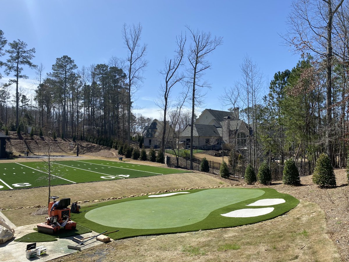 CelebrityGreens's tweet photo. Just finished Mini #12 Green inspired by Augusta National ⛳️ 1500 Sq Ft with 3 sand bunkers ⛳️🙌 in Milton GA #redefiningprivategolf #navysealsofturf #celebritygreens #blackbelts #noshortcuts #badassery #puttinggreens https://t.co/97KdKLYpuz