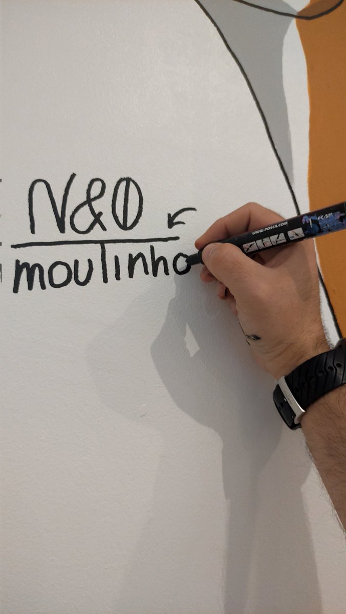 nandomoutinho's tweet image. 🆕 Nuevo mural 🖌️🪣🦌🐻🐺💢

Diseño personalizado para habitación con temática cántabra y la mítica frase del poeta Horacio "Cantabrum indoctum iuga ferre nostra" junto con el lábaro 💢

¿Qué os parece?
.
.
.
.
#Mural #Muralism #MuralArt #Wall #WallArt #Cantabria