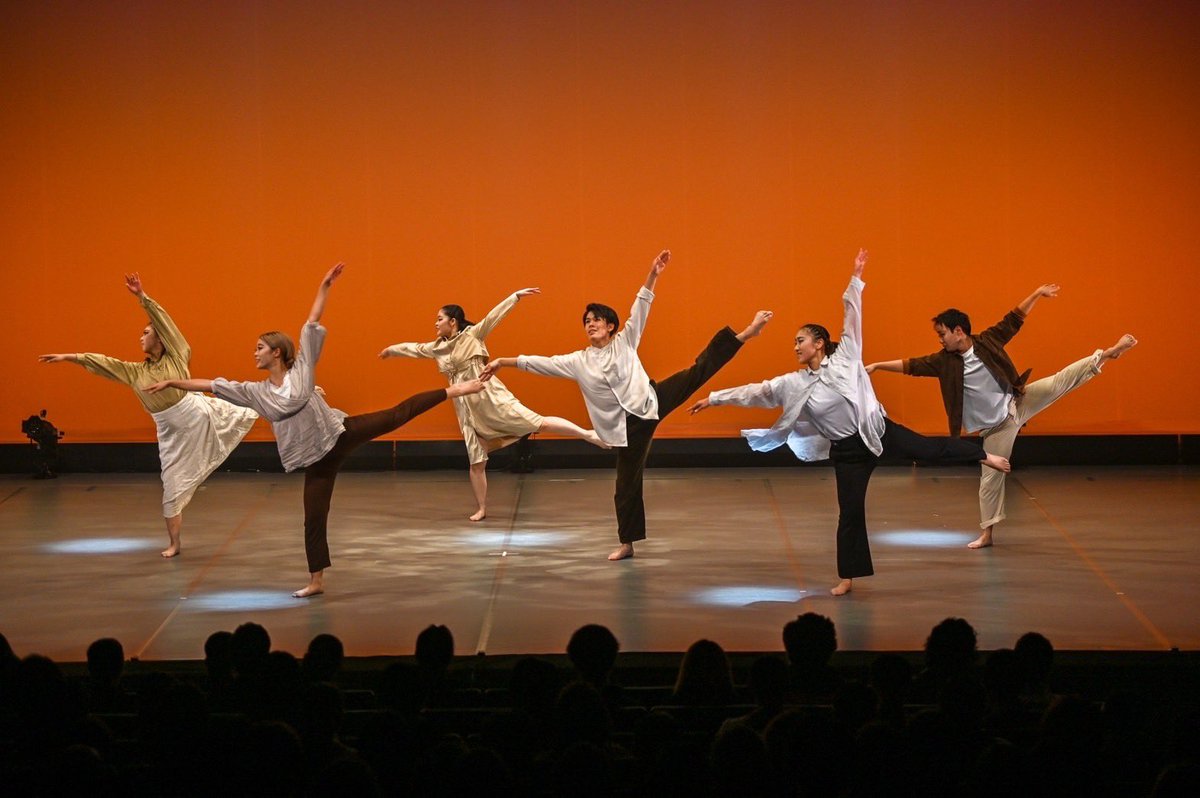 sgk_dance's tweet photo. 1枚目【　Frost flower ～儚くも、強く･･･〜　】
極寒の地に風が凪ぐ
ほんの一瞬たち現れる、氷の結束する情景 一

2.3.4枚目【　K-mix  】 https://t.co/9bLbXI3jjN