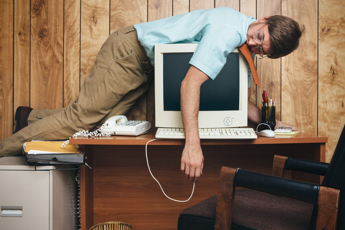 HoyackLLC's tweet image. A programmer started to cuss
Because getting to sleep was a fuss
As she lay there in bed
Looping ’round in her head
was: while(!asleep()) sheep++

#developerhumor #programmingjokes #teachingprogramming #codinglife #techindustry #computerscience