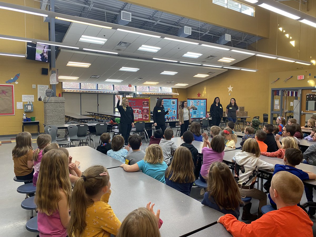 mrspruittfirst's tweet image. Thank you Mills River Family Dental for teaching us how to take care of our teeth! @MillsRiverSch