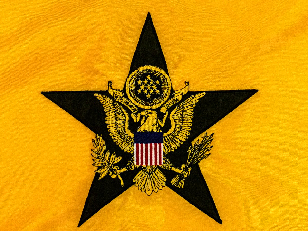 NatCapFlag's tweet photo. Did you know?

This is the Officer of the Deputy Chief of Staff of the United States Army flag. The black and yellow color derives from the cords of mixed black and gold that used to be worn by staff officers.

#NationalCapitalFlag #AlexandriaVA #Flag #USA #America #USArmy https://t.co/woCE0FMRpR