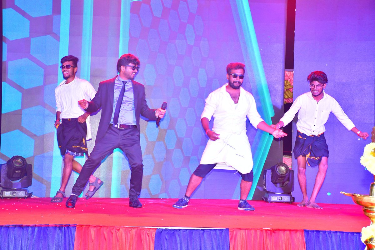 vj_karthyajun's tweet image. Webasto Awards 2023🎤🤩

.
.
.
.

#host #Emcee #webasto #webastochennai #chennaiemcee #mckarthick #emceekarthy #happyclient #MCKshow #karthyarjun