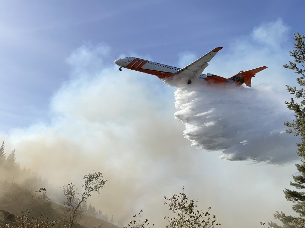 FernandoRainr's tweet photo. Los LAT (Large Air Tanker) #IIFF https://t.co/4dw5krsqpW
