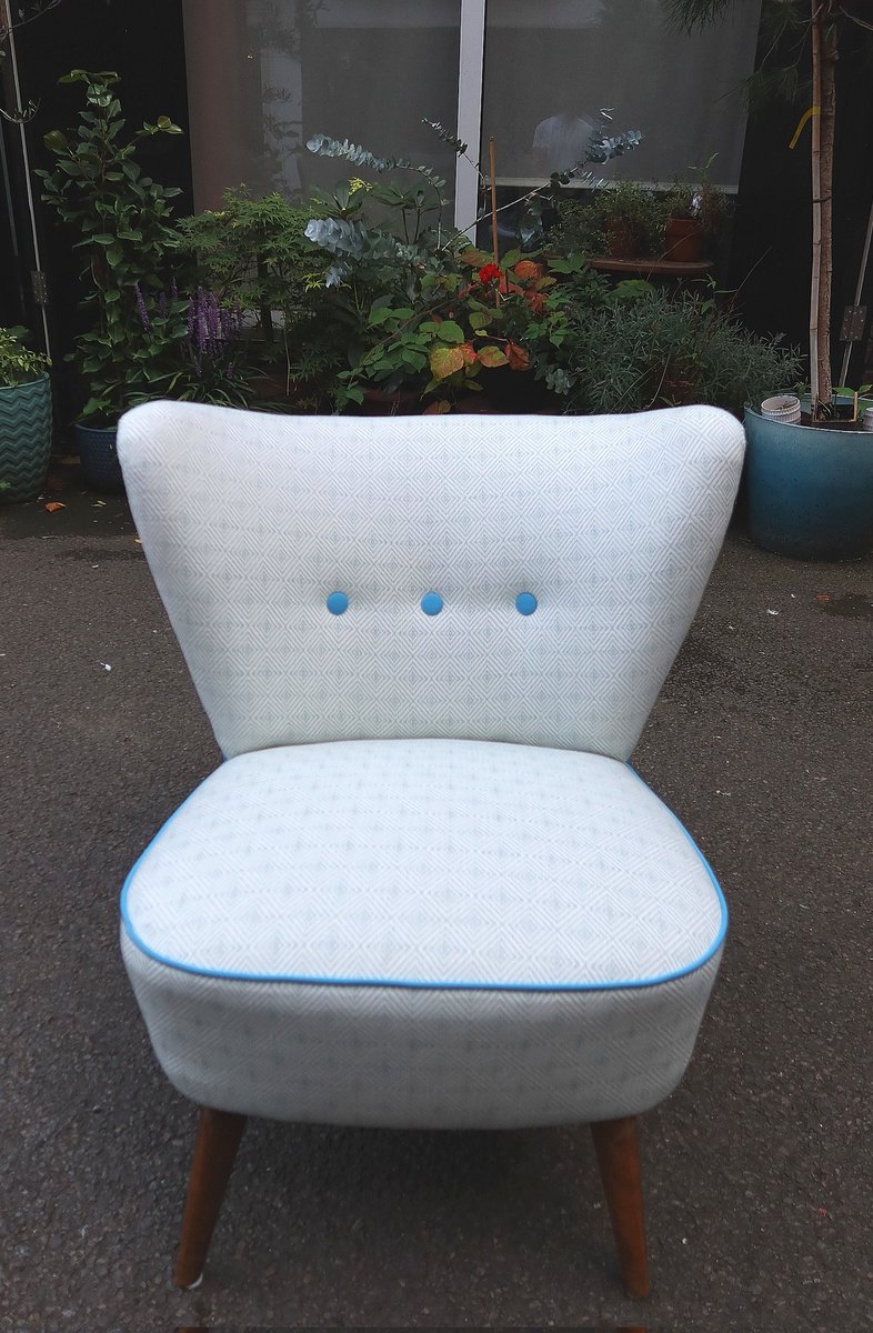A chair has lively colour combination in Marvic Textiles fabric with contrast piping.

#chairreupholstery #reupholsteredchair #reupholsteredfurniture #chairupholstery #furniturerestoration #upholsteredfurniture #reupholstery #reupholstered #upholsterylondon #kenningtonupholstery