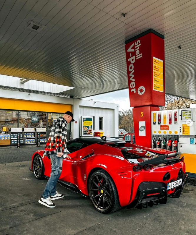 FERRARI SF90 tuning for $150,000+

Well, guys, I'm ready to finally present to you the new improvements that Ferra has acquired during its hibernation.