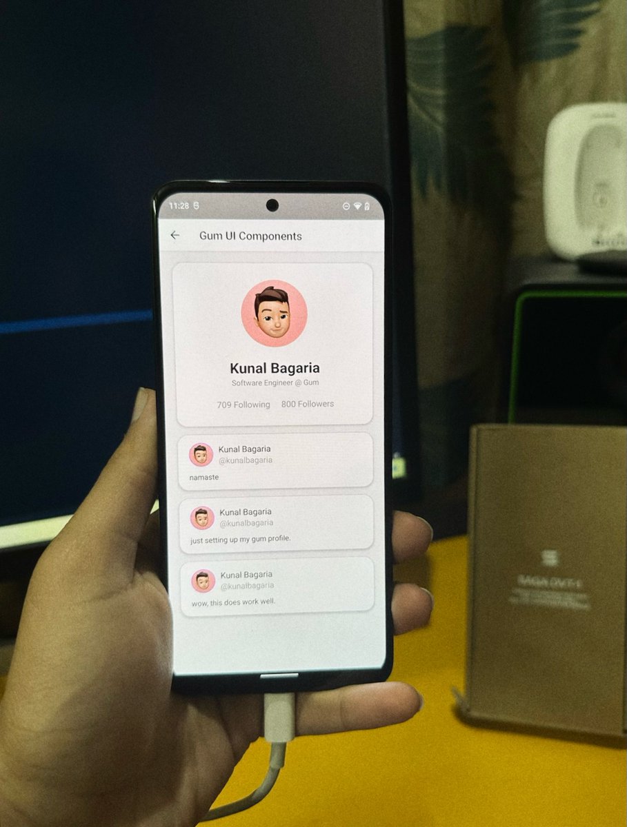 Gum UI components made with React Native on a <a href="/solanamobile/">Seeker | Solana Mobile</a>👀