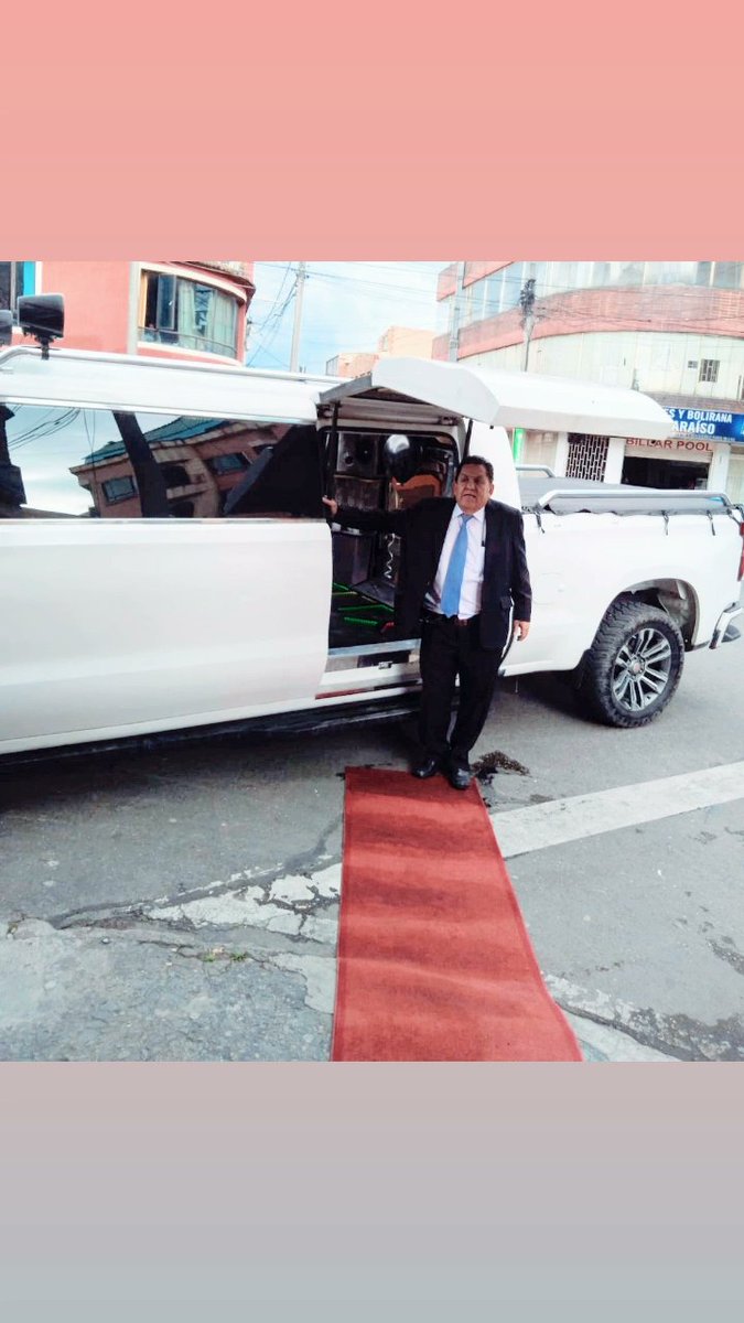 JohnPayanene's tweet photo. Spending time with  my uncle at his  birthday party; We go in a limousine to a restaurant in La Calera in the eastern hills of Bogota. 🥂🎉 #birthday
#family #limousine #Bogota #uncle
#champagne #cerrosdebogota
#laughing #sonrisas #LACALERA #uncle #nefew #empresario #textiles https://t.co/MTClDcM0rP