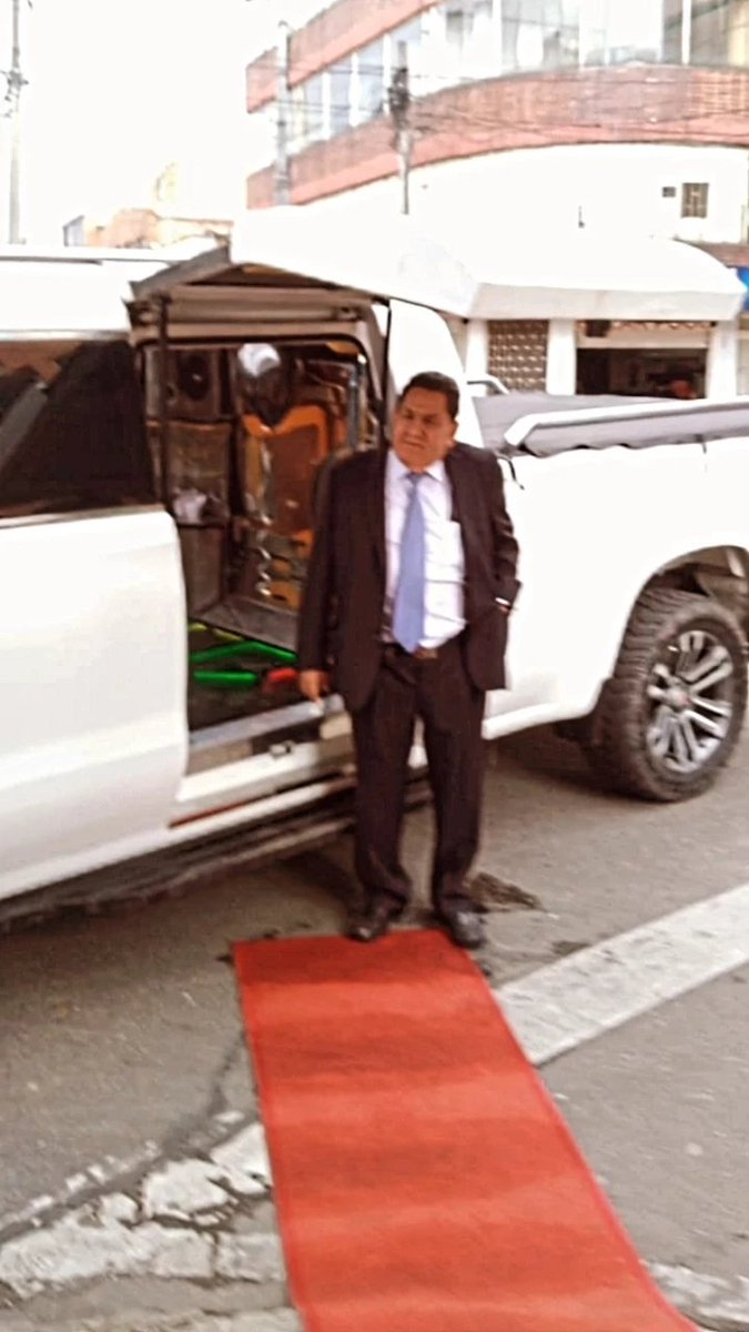 JohnPayanene's tweet photo. Spending time with  my uncle at his  birthday party; We go in a limousine to a restaurant in La Calera in the eastern hills of Bogota. 🥂🎉 #birthday
#family #limousine #Bogota #uncle
#champagne #cerrosdebogota
#laughing #sonrisas #LACALERA #uncle #nefew #empresario #textiles https://t.co/MTClDcM0rP
