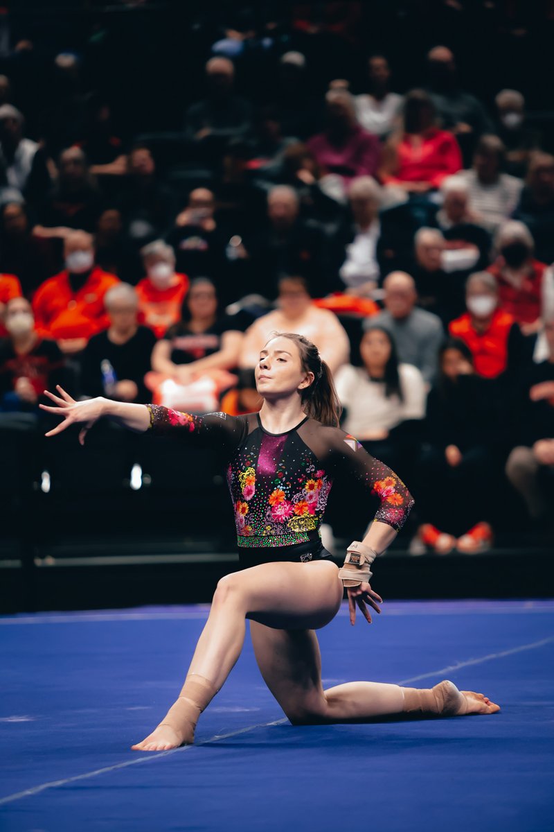 BeaverGym's tweet photo. 𝐁𝐈𝐑𝐃𝐘 🐦

Kayla contributed routines across all four events throughout her time with the program, including a career-high 9.925 on floor. 

We can't wait to celebrate her and the rest of our senior class in front of a sold out crowd on Saturday. 

#GoBeavs https://t.co/nQR1u7jOCa