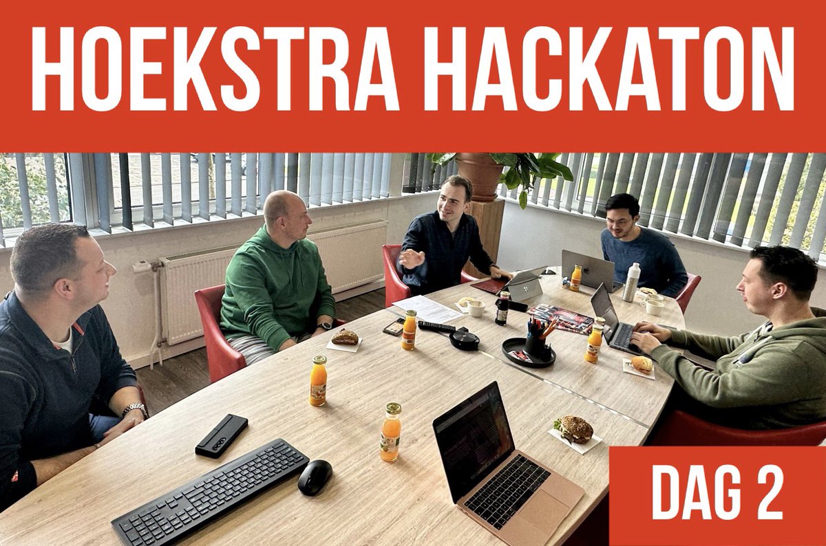 Dag 2 van de Hoekstra Hackaton! 
Ontwikkelaars en programmeurs uit Eindhoven, Sneek en Spanje werken twee dagen samen bij het ontwerpen van een applicatie om op basis van historische logistieke patronen voorspellingen te doen voor de optimale  afhaalcapaciteit per regio.