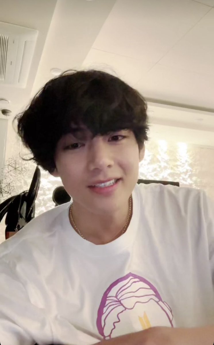satellitewine's tweet photo. hes so pretty https://t.co/MvqsfK24ok