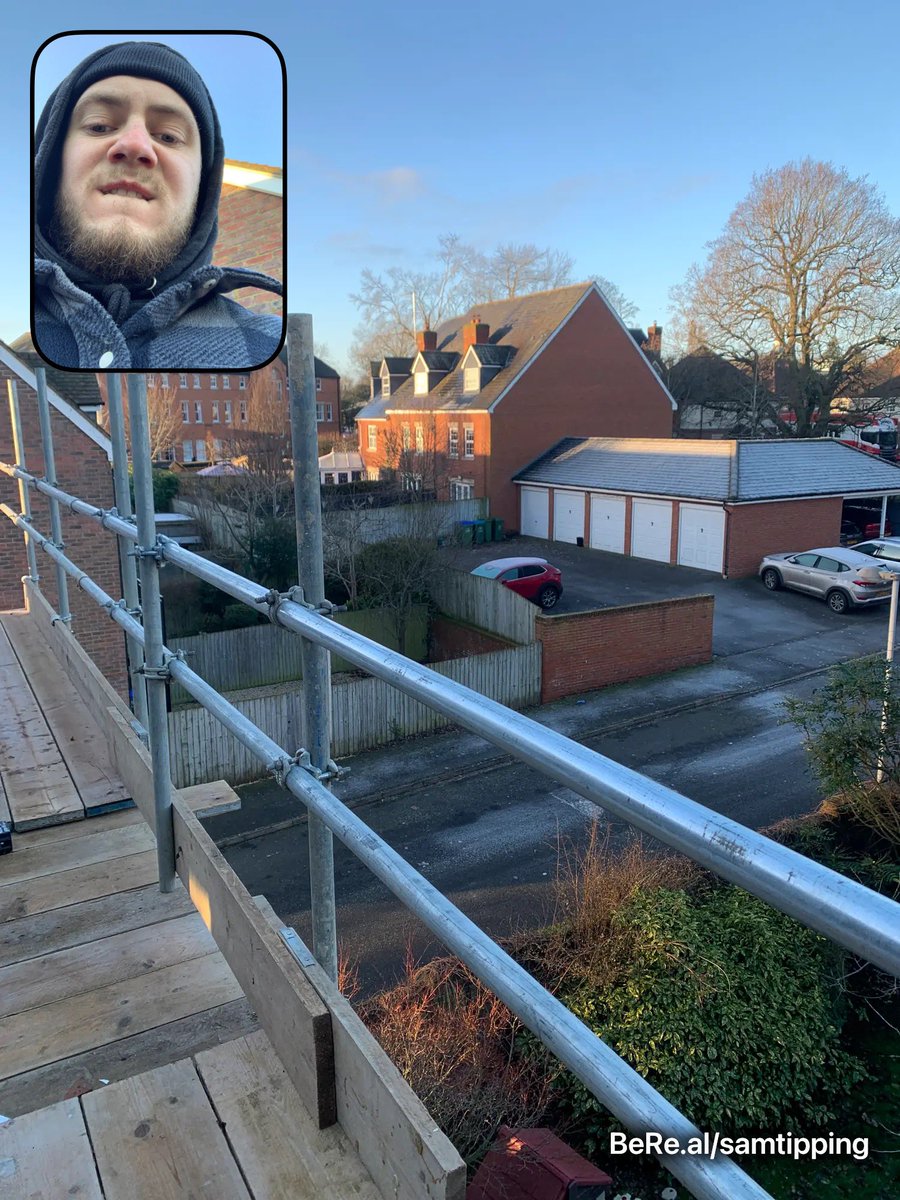 itssamtipping's tweet photo. I’ve been quiet recently, life has taken me down a different path the past year. 

I left ASUS and a great team to challenge myself with a new company, which in turn did not go to plan. 

After 2 months I left with nothing to go to, and for the first time feeling lost. 1/4 https://t.co/jOVouMihhL