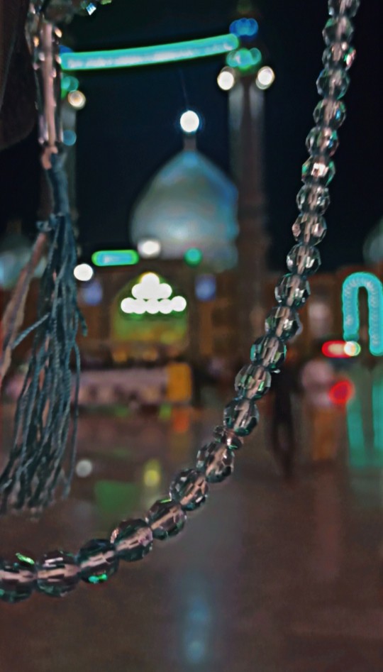 Z_AV_A's tweet photo. مشتـاقی و صبـوری از حـد گـذشـت یـارا
گـر تـو شـکیـب داری طـاقت نمـانـد مـا را

 #عید_عاشقان https://t.co/CimBTSDOb4