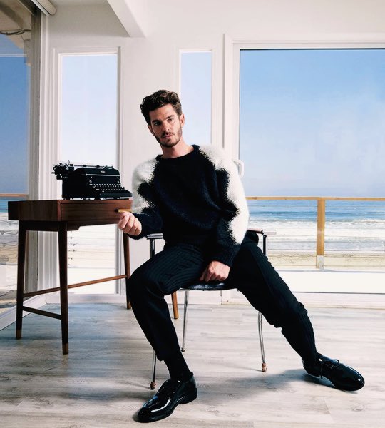 dailyyandrew's tweet photo. Andrew Garfield is announced as a presenter for the Oscar 2023 (NEW) https://t.co/QdmqWxbYjo