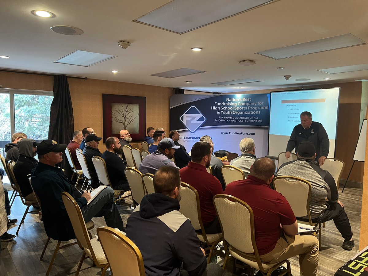 AcademyClinics's tweet photo. The Coaches Academy Clinic may be over… but its just beginning of bigger things to come!  Stay tuned for additional clinic locations next year!! Feel free to DM if interested in having a clinic in your area @PaFootballNews @NJSIAA @NJScom @NYCHSFL @LCFalconsFB @blastathletics https://t.co/6ypLJIb5G0