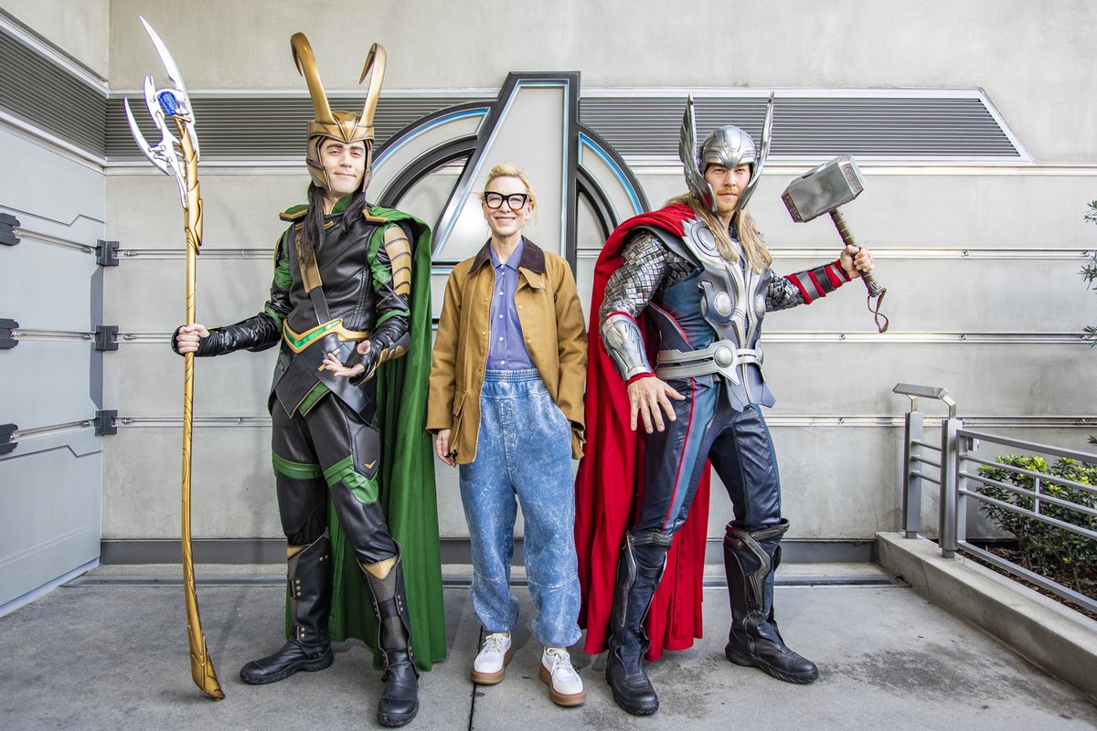 LokiOfficial's tweet photo. Kneel...before your queen. 👑 Cate Blanchett AKA Hela encountered her brothers, Thor and Loki, in #AvengersCampus at Disney California Adventure Park! https://t.co/idY0dChSqg