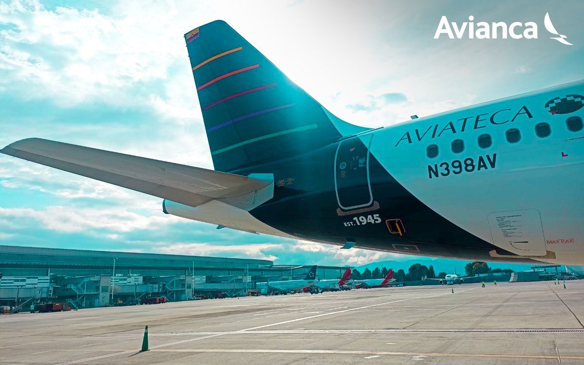 avianca's tweet photo. ☁️ Han sido 14 años desde que #Aviateca comenzó a ser parte de nosotros y hoy, un ✈️ A320 conmemora este legado que llevaremos con orgullo por toda Latinoamérica. 🌎💙 https://t.co/NidWrIXXgP