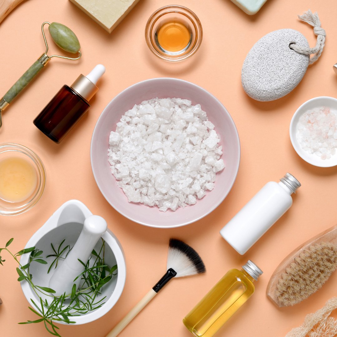skincare_cesko's tweet image. Mýtus č.1: Organická kosmetika nefunguje stejně dobře jako ta konvenční. Přitom je to naopak! #organickakosmetika #myty #kosmetika #blog