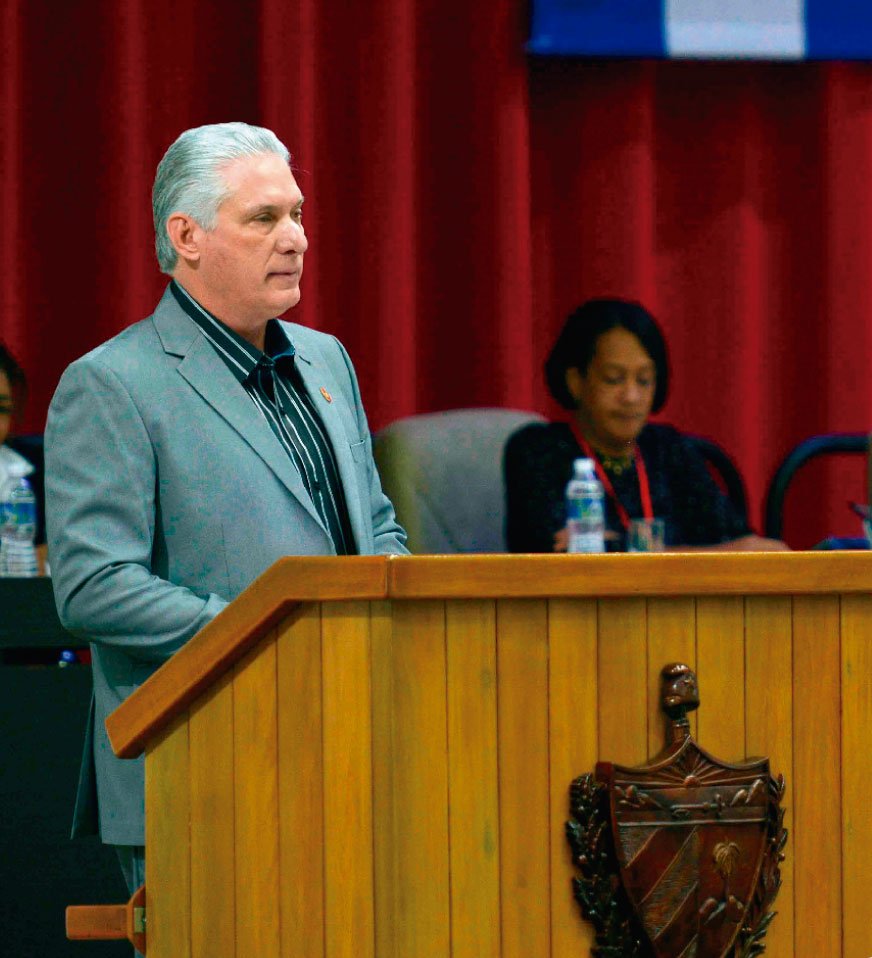 .<a href="/DiazCanelB/">Miguel Díaz-Canel Bermúdez</a> | Ante la lógica imperialista, nosotros tenemos que anteponer la lógica socialista. ¿Y cuál es la lógica socialista? Más justicia social, toda la justicia social posible.

#MejorEsPosible