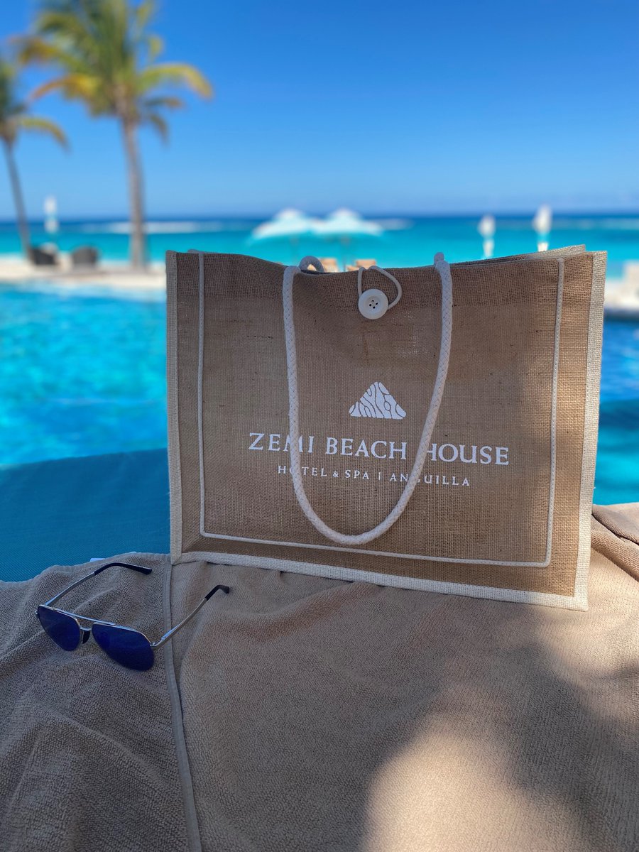 Get your guests beach-ready with #yourlogo on our custom Eco-Responsible Milan Jute Tote bag. Shop here: executiveadvertising.com/custom-milan-j… #promotionalproducts #custombags #customtotebags #hotelmarketing #resorts