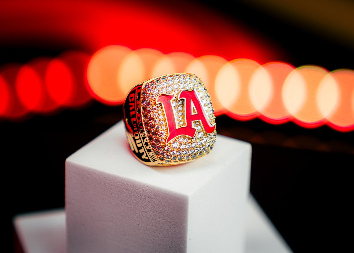 LAThieves's tweet image. Ringed up. #LAThieves