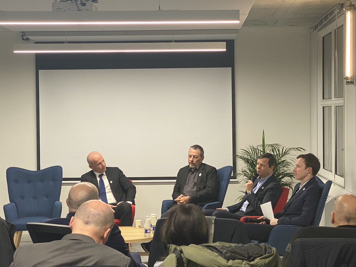 Table ronde n 3 les chefs d’entreprise nous parlent du risque cyber <a href="/FFCybersecurite/">Fédération Française de la Cybersécurité</a> <a href="/Guardia_School/">Guardia Cybersecurity School</a>