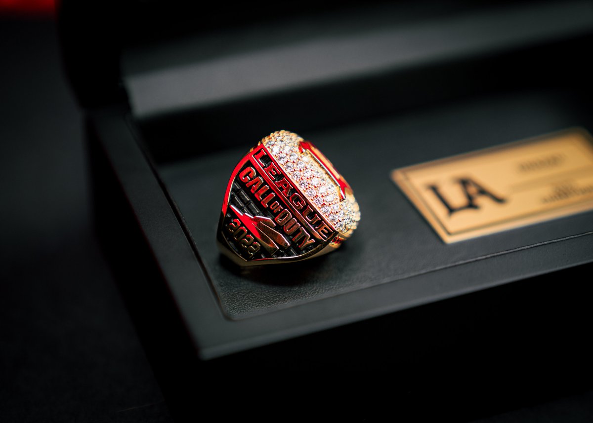 LAThieves's tweet image. Ringed up. #LAThieves