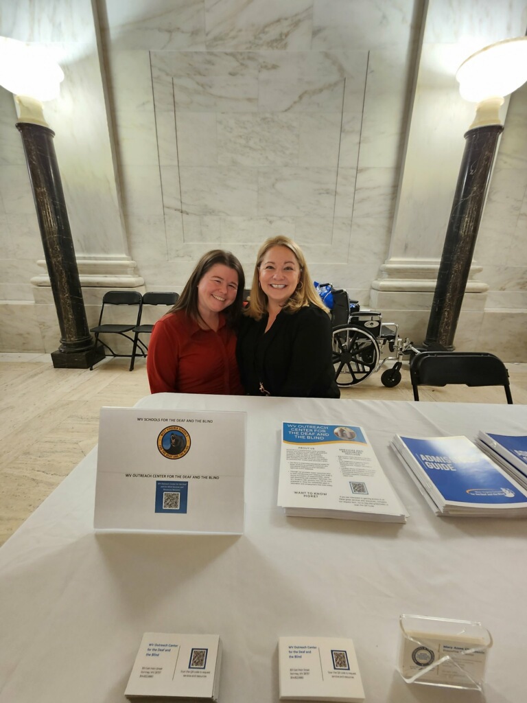 ReentryWv's tweet photo. Celebrating Deaf Awareness Day with the WV School for the Deaf &amp; Blind! https://t.co/rfqfjc31t5